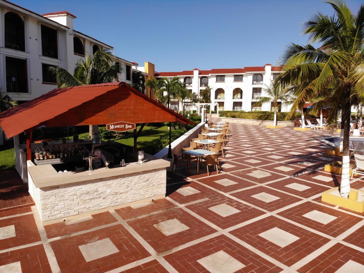 Cozumel Hotel & Resort Tm By Wyndham All Inclusive Exterior foto