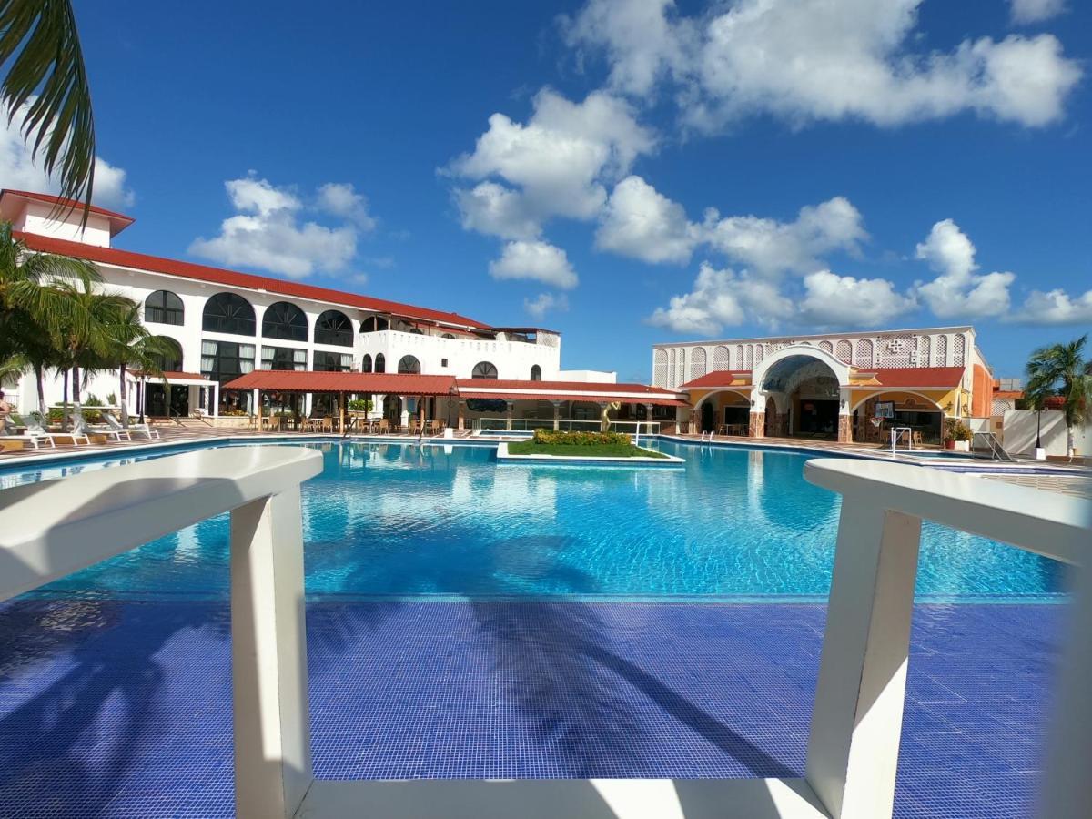 Cozumel Hotel & Resort Tm By Wyndham All Inclusive Exterior foto
